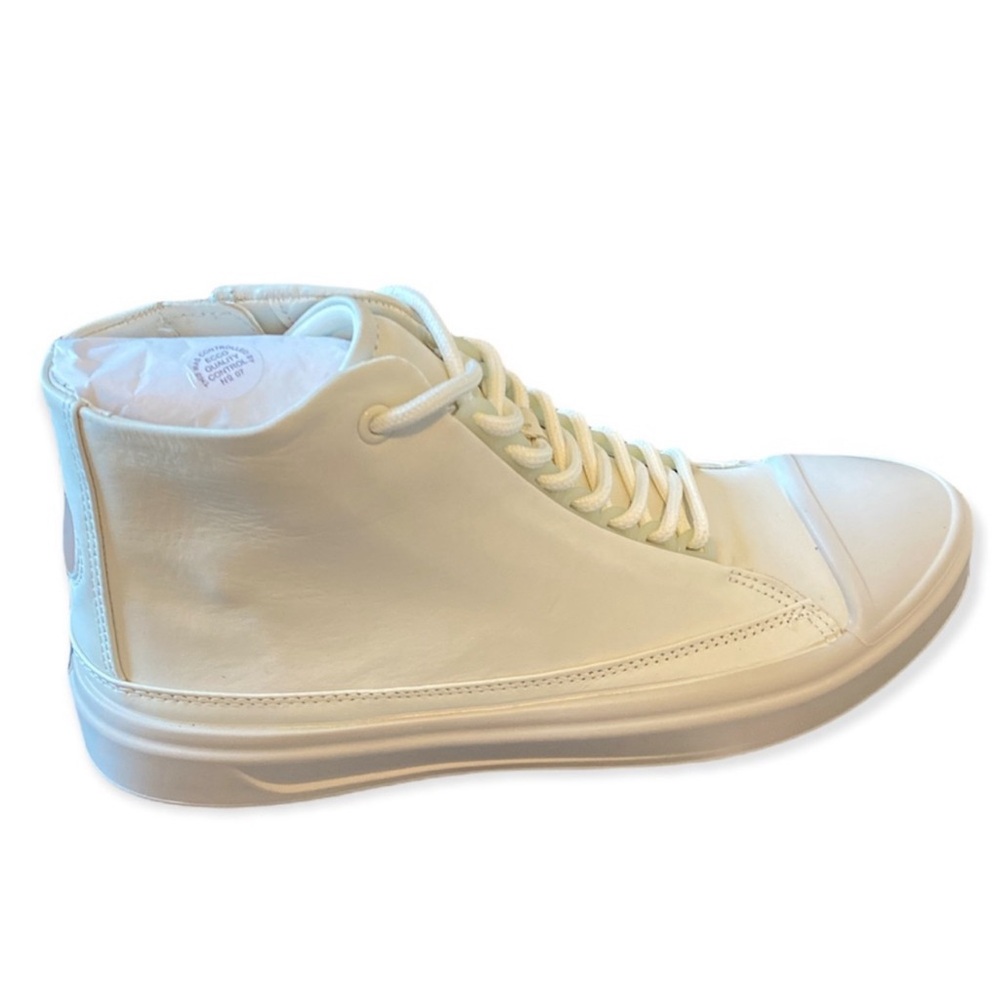 Ecco Flexure T-Cap W